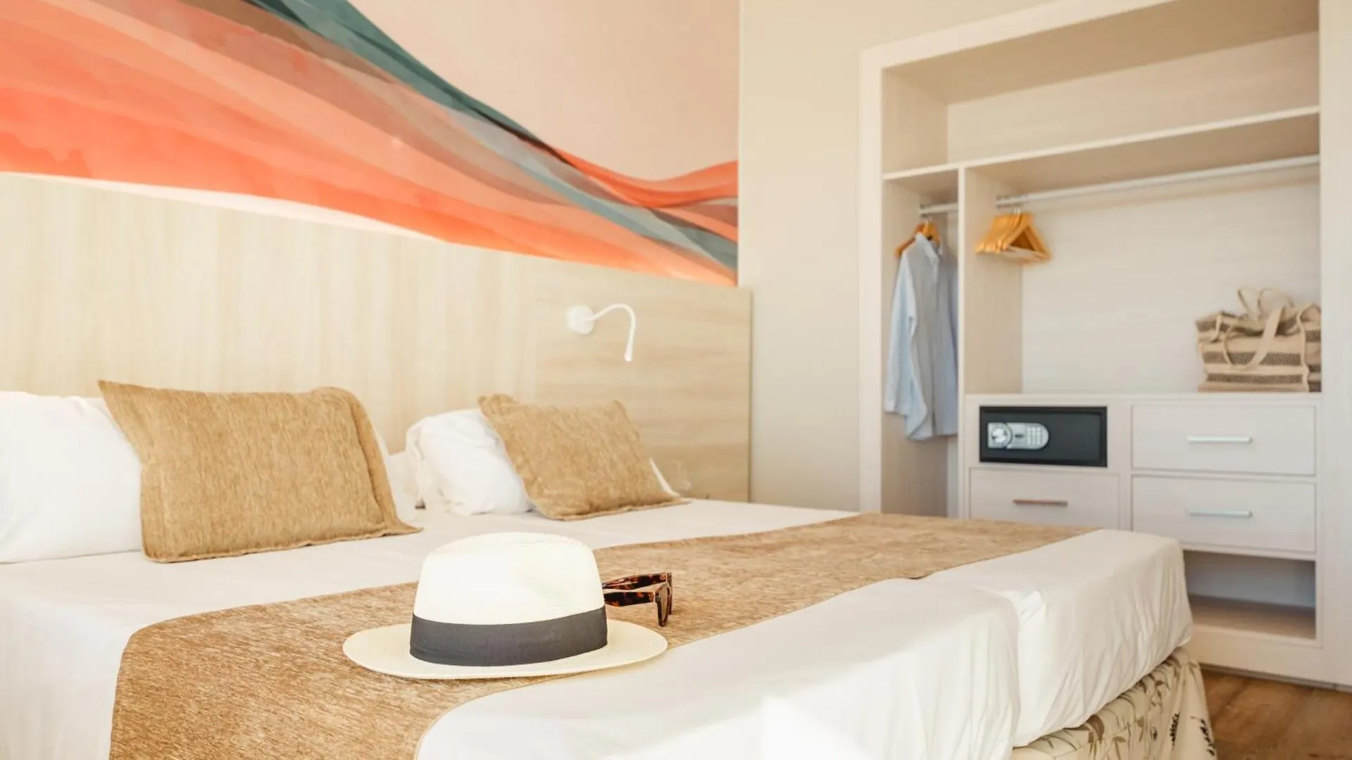 ****  Bahia Principe Sunlight Coral Playa - Adults Only Hotel Magaluf  Spain